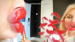 KISS, KISS, KISS! Mirror Giving a kiss with world huge Lips