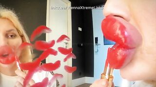 KISS, KISS, KISS! Mirror Giving a kiss with world huge Lips