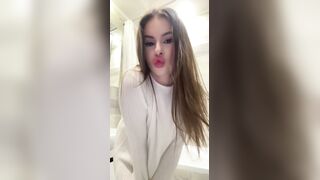 I wish u to cum with me. But for this u get to go OnlyFans. The link in the header
