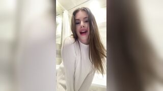 I wish u to cum with me. But for this u get to go OnlyFans. The link in the header