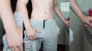 Obese schlong in gray shorts. Tugjob in the kitchen whilst preparing breakfast