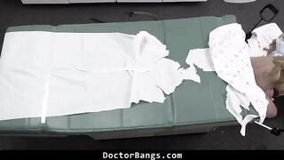 Concupiscent Patient Gets Creampied By The Doctor During Her Gestation Test