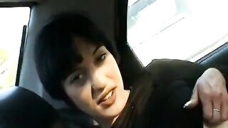 Hawt doxy please her cunt in car