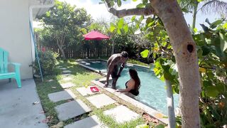 Thick Hotwife Takes Her 1st Biggest BBC Poolside