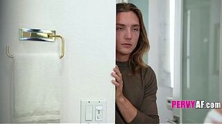Stepson Gets Oral sex Previous to Dinner Rush