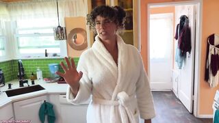Excited East Coast Stepmom Craves a Coarse Anal Creampie