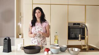 The cooking show turned into a bi-sexual trio with goo on the face.