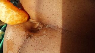 Stomach button tries an Orange - Orange Screw ASMR