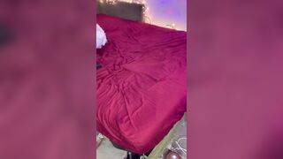 hawt tattooed egirl can’t expect to have sex with u ?