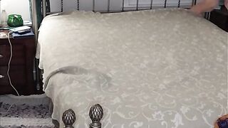 Hawt mother I'd like to fuck big beautiful woman Changing The Sheets On Her Daybed!
