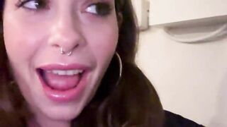 Bar washroom sex With YaelTriplex