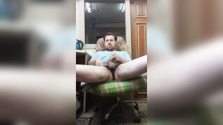 Russian homo dude masturbates his dong!