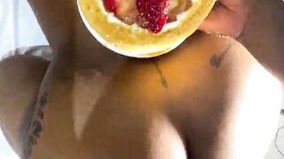 I bust my step sister's booty on her birthday and put my cum on the cake