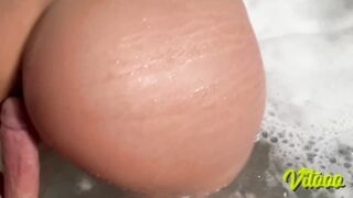 I like it when my boyfriend permeates me in the sexy tub – see how it goes in