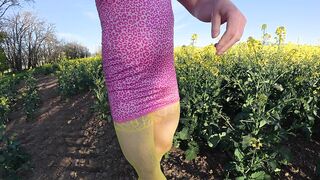 Outdoor walk in hot yellow stocking