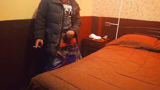 me jalo la verga y saco mi sperm
