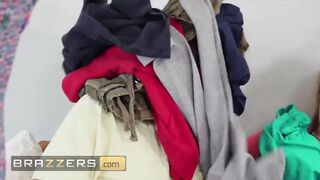 Abella Danger Zoey Monroe squirting allover after a hard