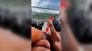 Squirting like a water fountain after the hard Strokes