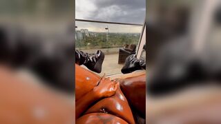 Squirting like a water fountain after the hard Strokes