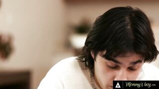 MOM'S HUNK - mother I'd like to fuck Dana Vespoli Takes Spouse And Stepson In Wild Double Penetration 3some