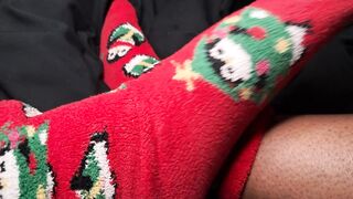 Black lotions her feet