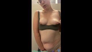 mother I'd like to fuck Gets Smutty at Work