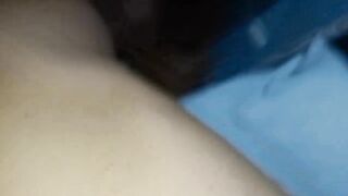 Mi padrastro siempre entra a mi habitación cuando hago fitness