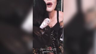 Fastened for My Boots: Mastix Has U in Metallic Handcuffs During the time that That babe Smokes and Teases U