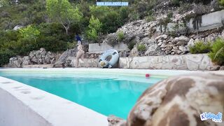 I Bang the Dude From the Pool in Marseille - Voyeur POV Hard French Screw