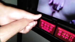 Cute Girlfriend Nervous at Gloryhole Gets Filled