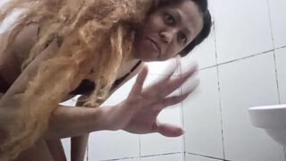 Hawt Bathroom and Finger in the Booty