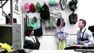 Store Thief Blows Security To Dodge Weekend Jail