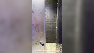 ?Pissing On The Spa, I Hope Nobody FIND Me?