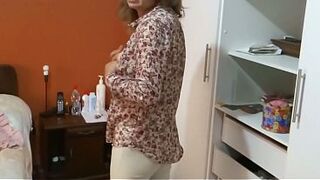 My nice-looking stepmother is glad watching me wank whilst that babe shows off and asks me to cum.