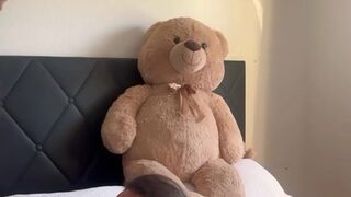 I Suck OVERWEIGHT WANG To A Policeman? This guy Gives Me Your FASCINATING CUM In My Face?