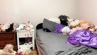 sexy little bitch gets her hose ripped and her aperture banged by large wang