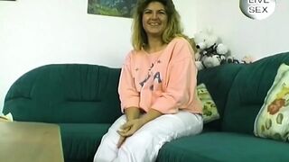 Golden-haired Amateur Rides Sex toy Hard in Shower
