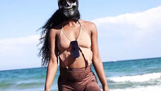 Beach pleasure with maskbarbi3