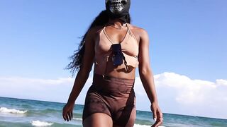 Beach pleasure with maskbarbi3