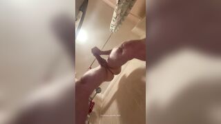 View from under.. jerking off over u.. let my enormous cum drops rain down on u