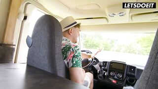 I Walked In on 'em Fingering Every Other in the Back of the Van