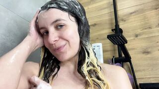 My teen compliant stepsister implores me to bang her constricted booty in the shower