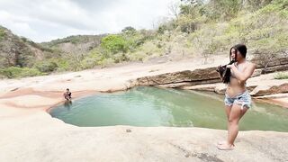 Beautiful YOUTHFUL COLLEGE HOTTY goes to the river after her classes and meets A STRANGER AND ENDS UP BANGING OUTDOORS IN COLOMBIA!