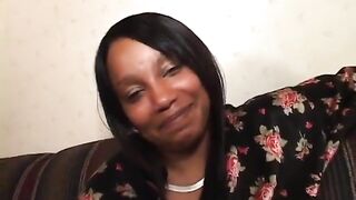 Bubble ass black floozy takes hard pounding on the sofa