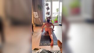 Stripped yoga with Renata Fox