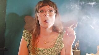 Redhead MILFs wicked smokin' fetish habits