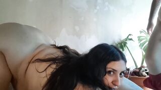 Amateur pair screwing- big beautiful woman sucking jock and getting screw on missionary