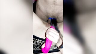 Nádherná Mladá kundička... Moc ráda creampie.
