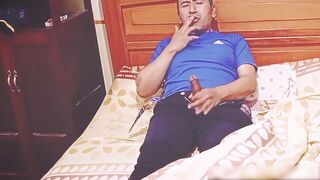 masturbacion en cama de alojamiento