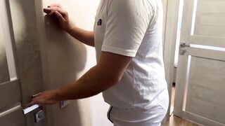 StepMom Catches StepSon with a Hard-on and Helps Him Cum – Amateur with Talk